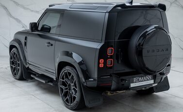 Land Rover Defender 90 D350 X-DYNAMIC HSE HARD TOP URBAN 12