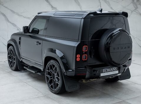 Land Rover Defender 90 D350 X-DYNAMIC HSE HARD TOP URBAN 12