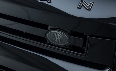 Land Rover Defender 90 D350 X-DYNAMIC HSE HARD TOP URBAN 30