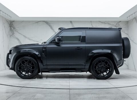 Land Rover Defender 90 D350 X-DYNAMIC HSE HARD TOP URBAN 5