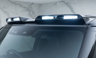 Land Rover Defender 90 D350 X-DYNAMIC HSE HARD TOP URBAN 34