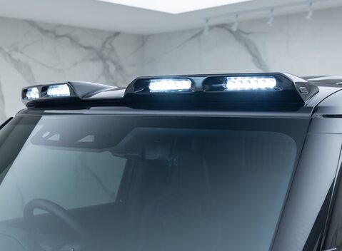 Land Rover Defender 90 D350 X-DYNAMIC HSE HARD TOP URBAN 34