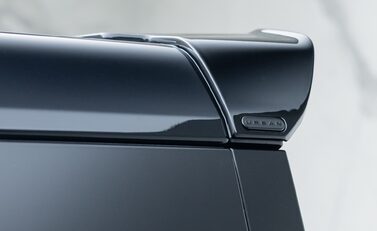 Land Rover Defender 90 D350 X-DYNAMIC HSE HARD TOP URBAN 36