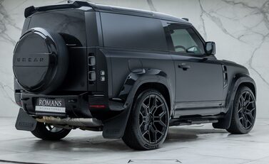Land Rover Defender 90 D350 X-DYNAMIC HSE HARD TOP URBAN 6