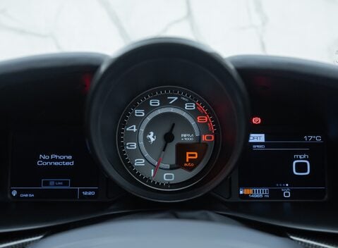 Ferrari GTC4 Lusso V12 TAILOR MADE 26