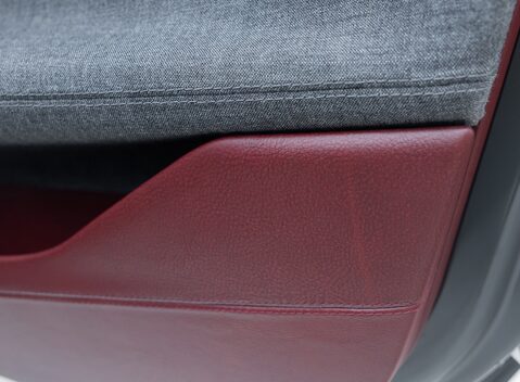 Ferrari GTC4 Lusso V12 TAILOR MADE 41