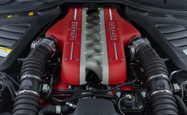 Ferrari GTC4 Lusso V12 TAILOR MADE 59