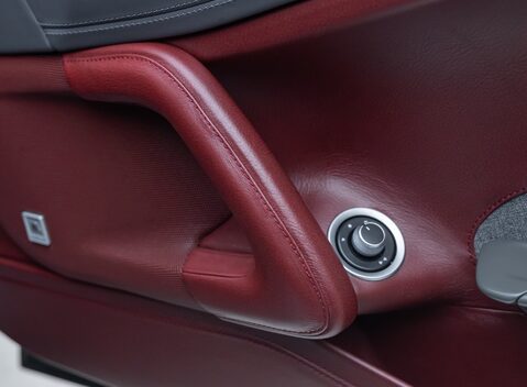 Ferrari GTC4 Lusso V12 TAILOR MADE 39