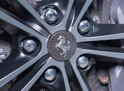 Ferrari GTC4 Lusso V12 TAILOR MADE 47