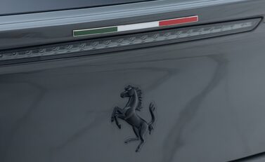 Ferrari GTC4 Lusso V12 TAILOR MADE 53