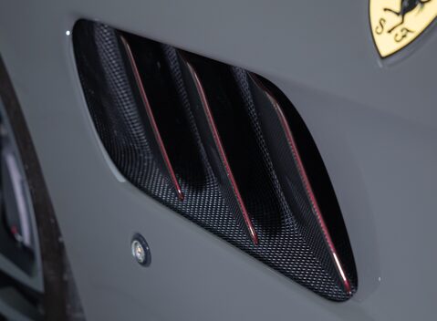 Ferrari GTC4 Lusso V12 TAILOR MADE 50