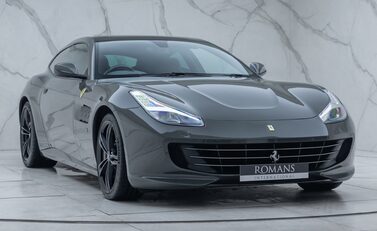 Ferrari GTC4 Lusso V12 TAILOR MADE 8