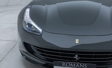 Ferrari GTC4 Lusso V12 TAILOR MADE 43