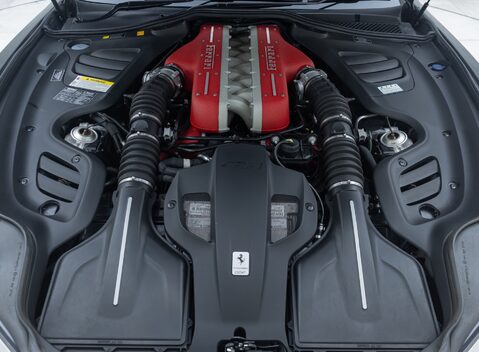 Ferrari GTC4 Lusso V12 TAILOR MADE 58