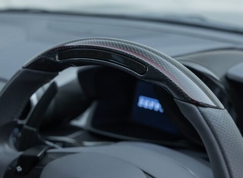 Ferrari GTC4 Lusso V12 TAILOR MADE 13