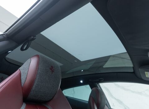 Ferrari GTC4 Lusso V12 TAILOR MADE 20