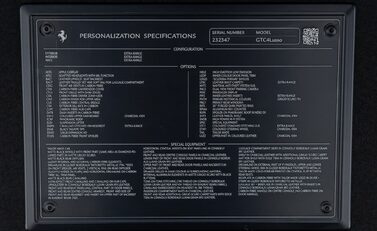 Ferrari GTC4 Lusso V12 TAILOR MADE 55