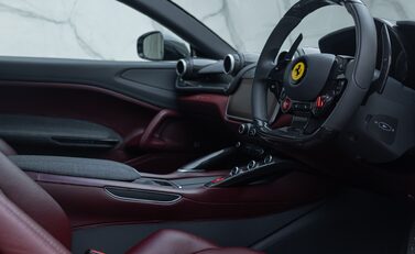 Ferrari GTC4 Lusso V12 TAILOR MADE 12