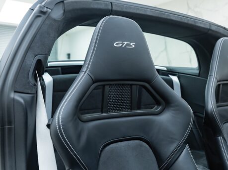 Porsche 911 Targa 4 GTS (991.2)