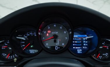 Porsche 911 Targa 4 GTS (991.2) 30