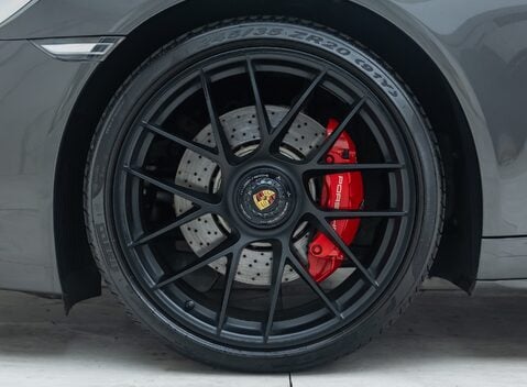 Porsche 911 Targa 4 GTS (991.2) 16