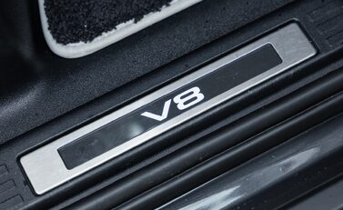 Land Rover Defender 110 V8 Carpathian Edition OVERFINCH 29