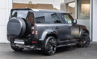 Land Rover Defender 110 V8 Carpathian Edition OVERFINCH 4