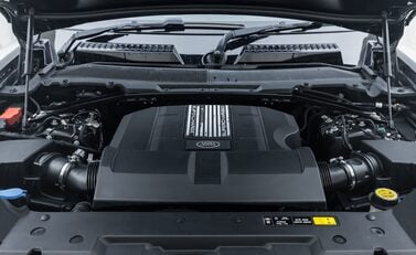 Land Rover Defender 110 V8 Carpathian Edition OVERFINCH 47