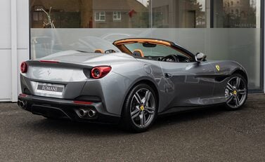 Ferrari Portofino 4