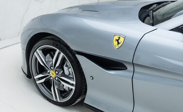 Ferrari Portofino 36