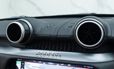 Ferrari Portofino 24