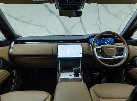Land Rover Range Rover D350 Autobiography LWB 26