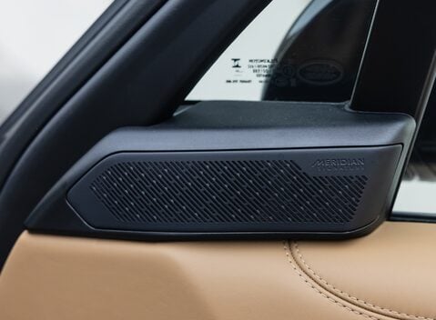 Land Rover Range Rover D350 Autobiography LWB 14