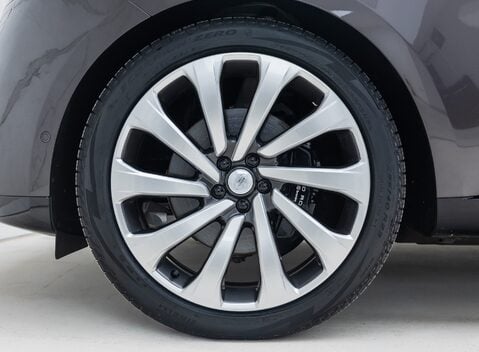 Land Rover Range Rover D350 Autobiography LWB 13