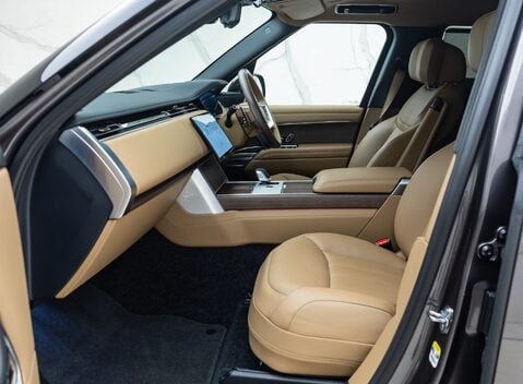 Land Rover Range Rover D350 Autobiography LWB 16