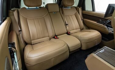 Land Rover Range Rover D350 Autobiography LWB 22