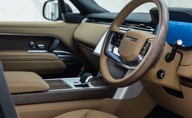 Land Rover Range Rover D350 Autobiography LWB 15