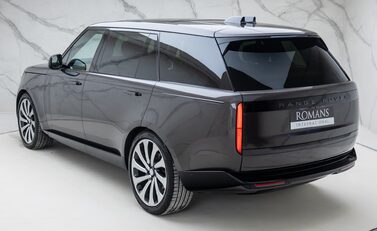 Land Rover Range Rover D350 Autobiography LWB 10