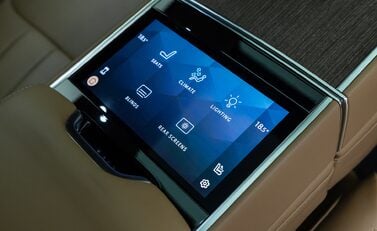 Land Rover Range Rover D350 Autobiography LWB 25