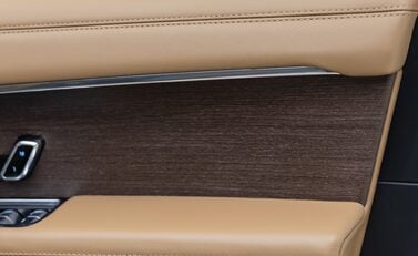 Land Rover Range Rover D350 Autobiography LWB 32