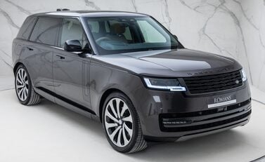 Land Rover Range Rover D350 Autobiography LWB 9