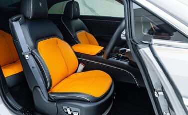 Rolls-Royce Spectre 12