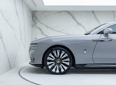 Rolls-Royce Spectre 42