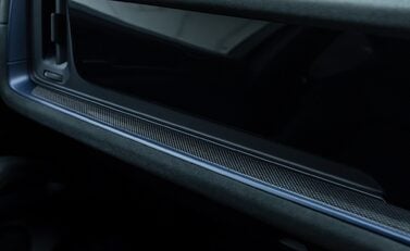 Porsche Cayenne TURBO E-HYBRID Coupe with GT Package 24