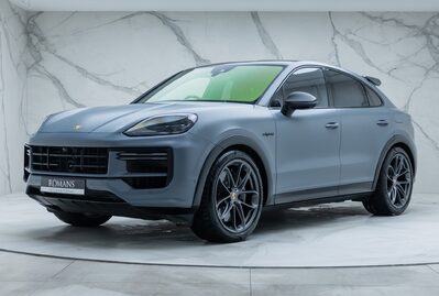 Porsche Cayenne TURBO E-HYBRID Coupe with GT Package