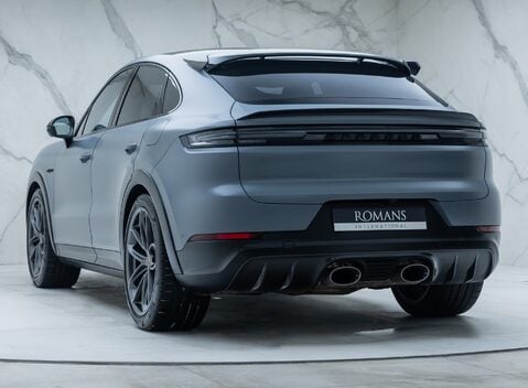 Porsche Cayenne TURBO E-HYBRID Coupe with GT Package 10