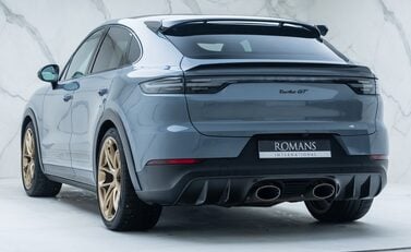 Porsche Cayenne TURBO GT 10