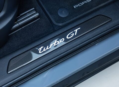 Porsche Cayenne TURBO GT 26