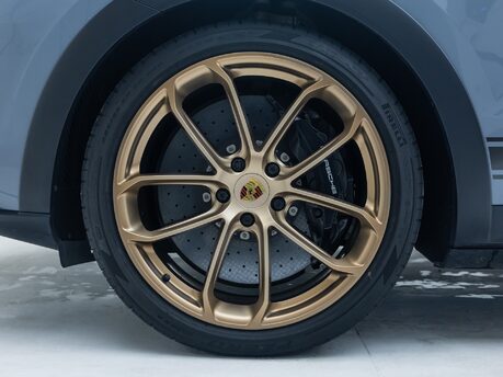 Porsche Cayenne TURBO GT