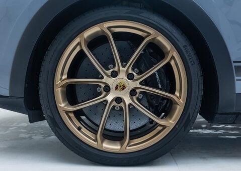 Porsche Cayenne TURBO GT